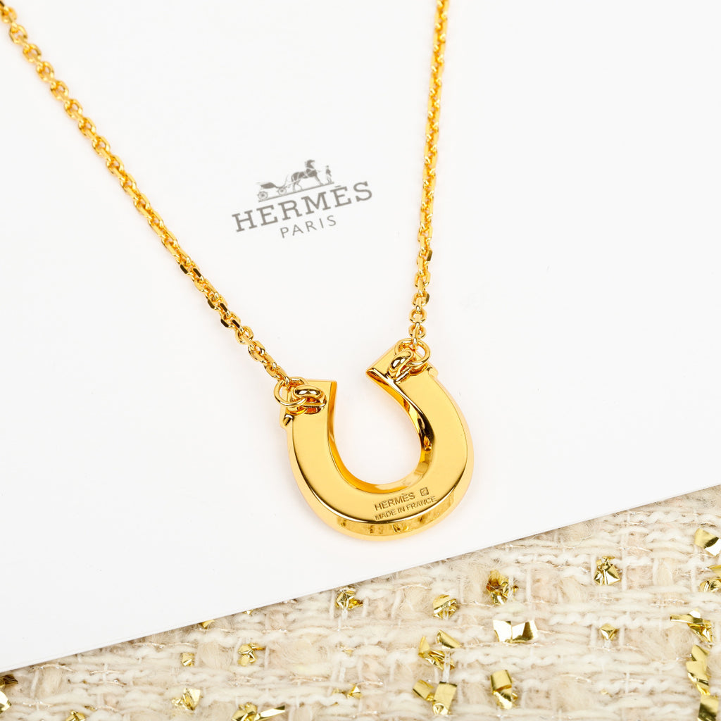 Tonnerre Horse Shoe Necklace