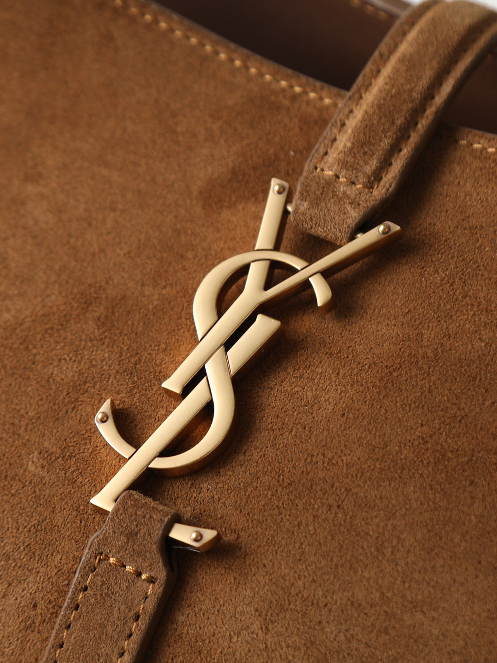 Bea Medium Hobo Bag  (Premium Quality )