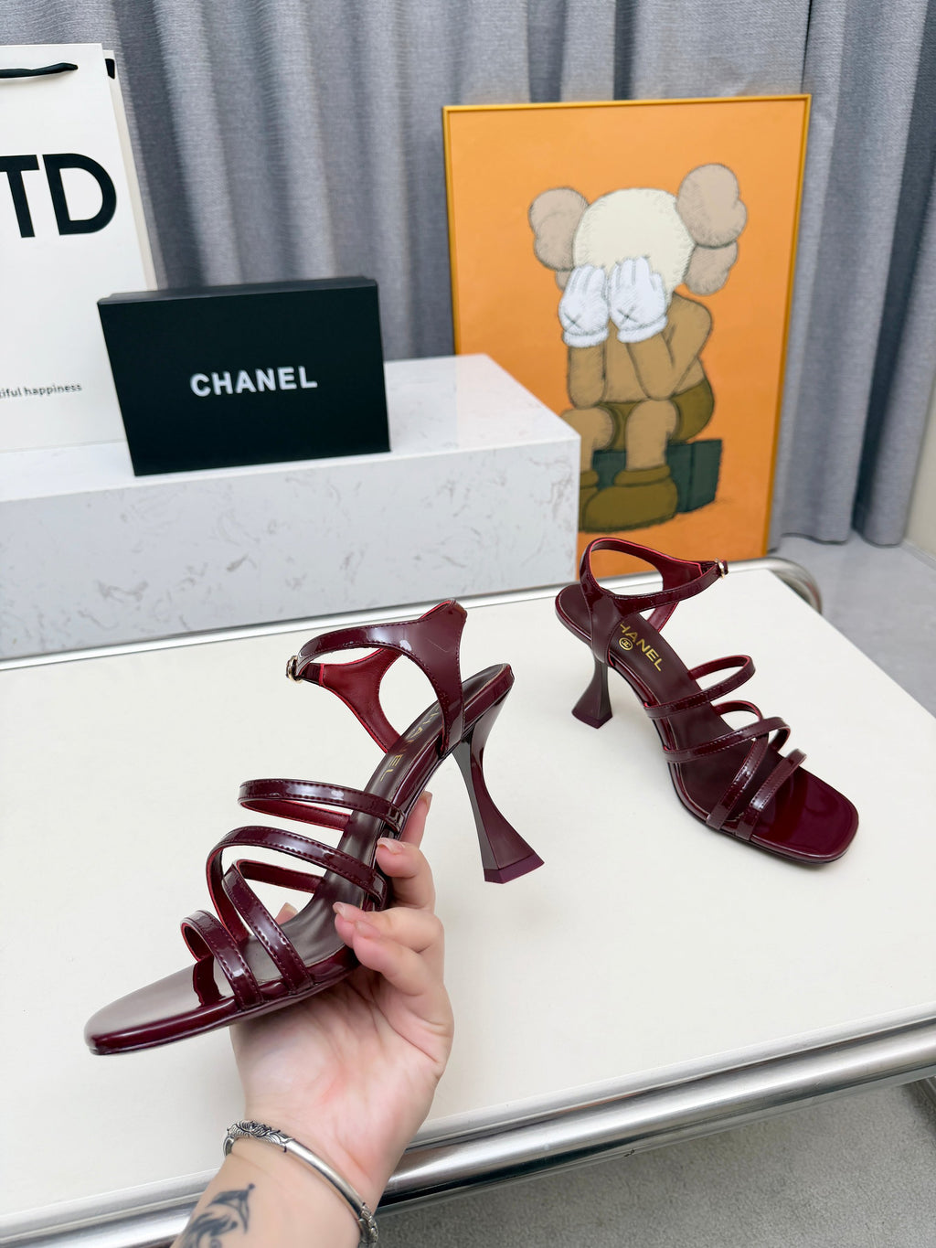 2026 SS Resort Patent Leather Strappy Heel