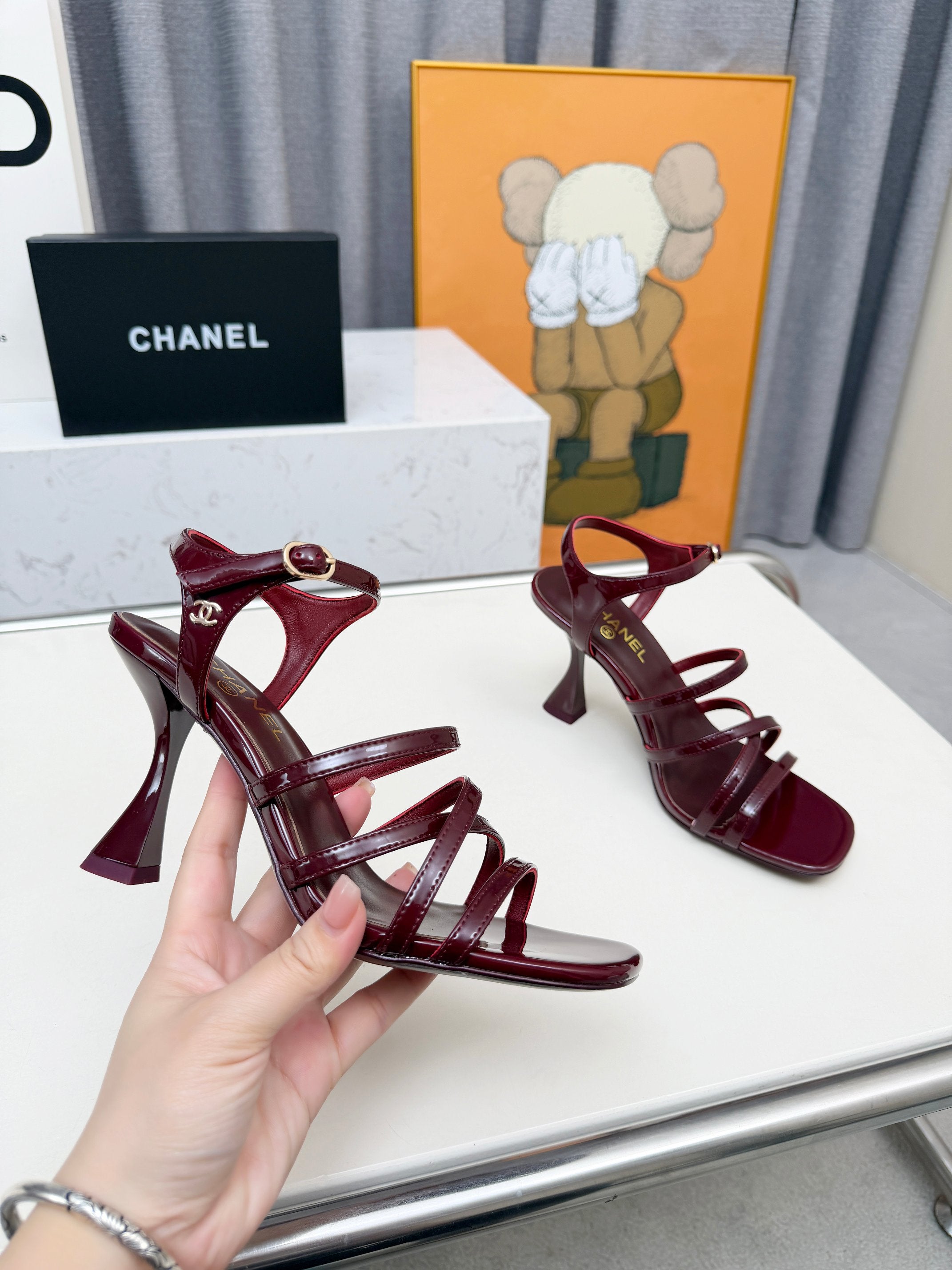 2026 SS Resort Patent Leather Strappy Heel