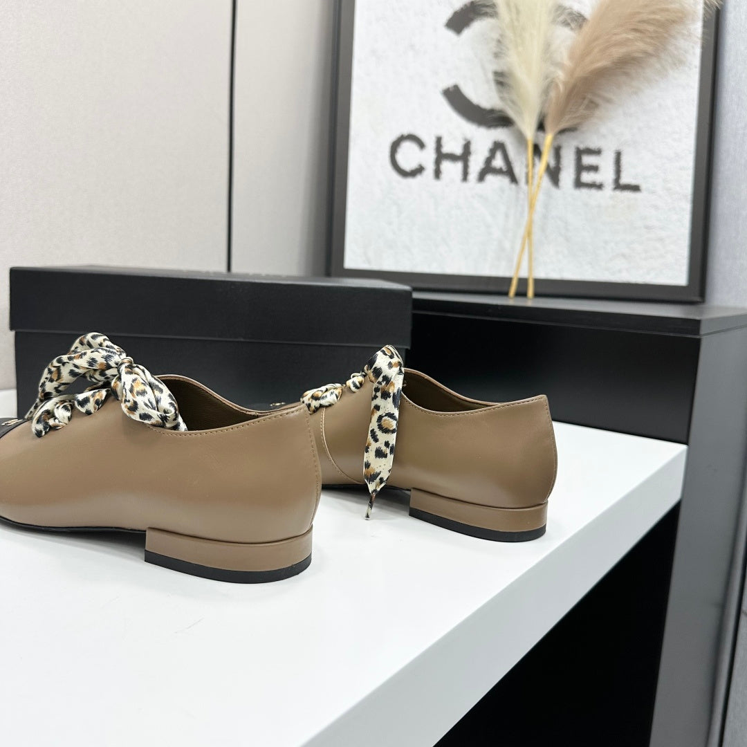 Two-Tone Leopard Ribbon Lace-Up Flat