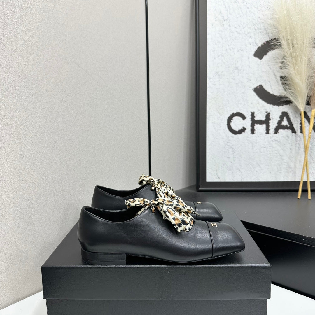 Two-Tone Leopard Ribbon Lace-Up Flat