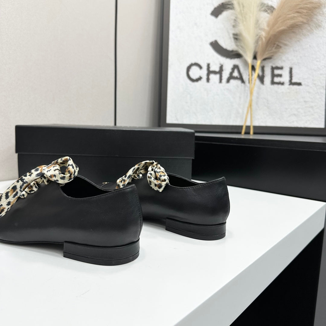 Two-Tone Leopard Ribbon Lace-Up Flat