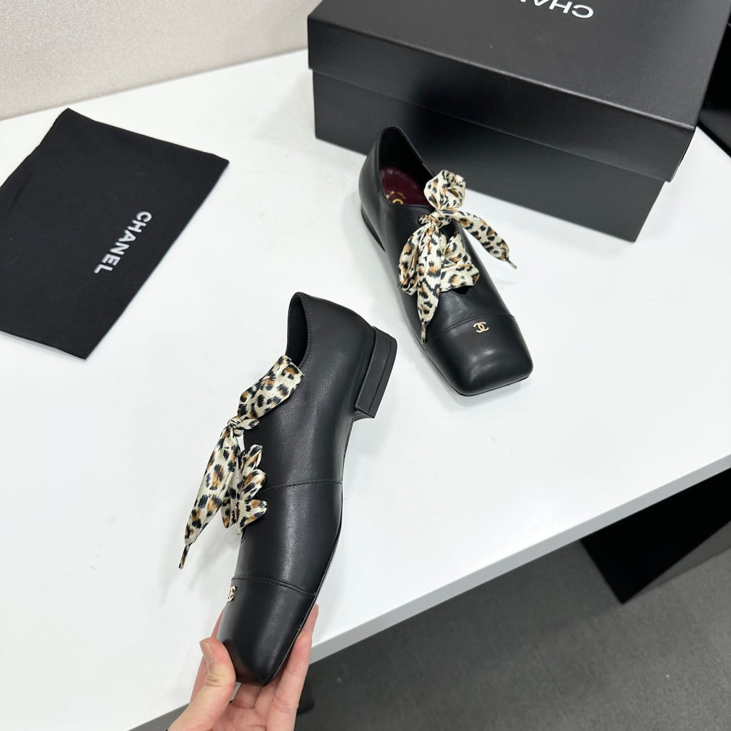 Two-Tone Leopard Ribbon Lace-Up Flat