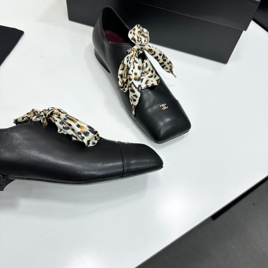 Two-Tone Leopard Ribbon Lace-Up Flat