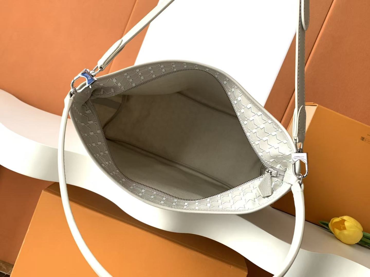 Hobo Bag | M8120 | Premium Quality