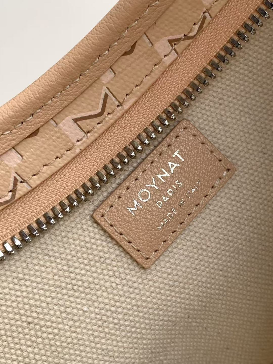Crescent Shoulder Bag (Premium Quality )