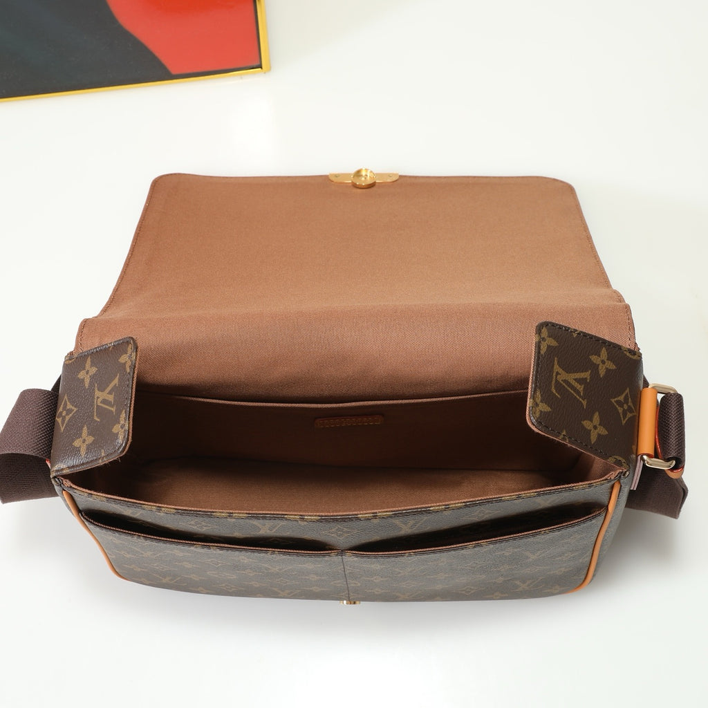 Bastille Messenger Bag | M2A-190| Premium Quality