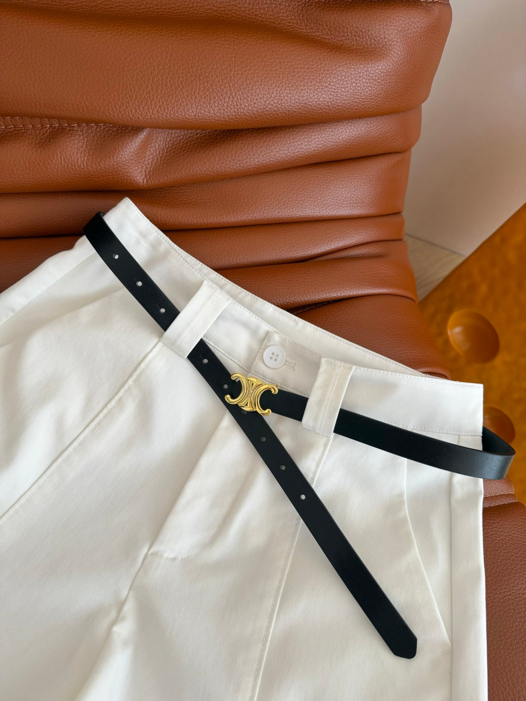 Tailored Shorts with Belt | 656620