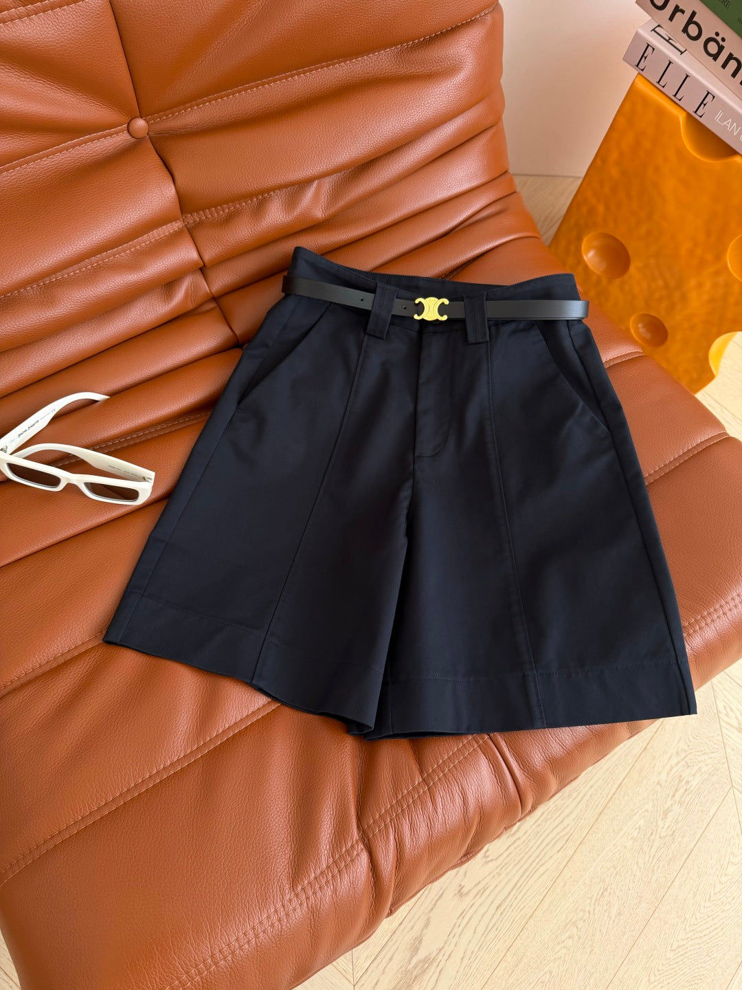 Tailored Shorts with Belt | 656620