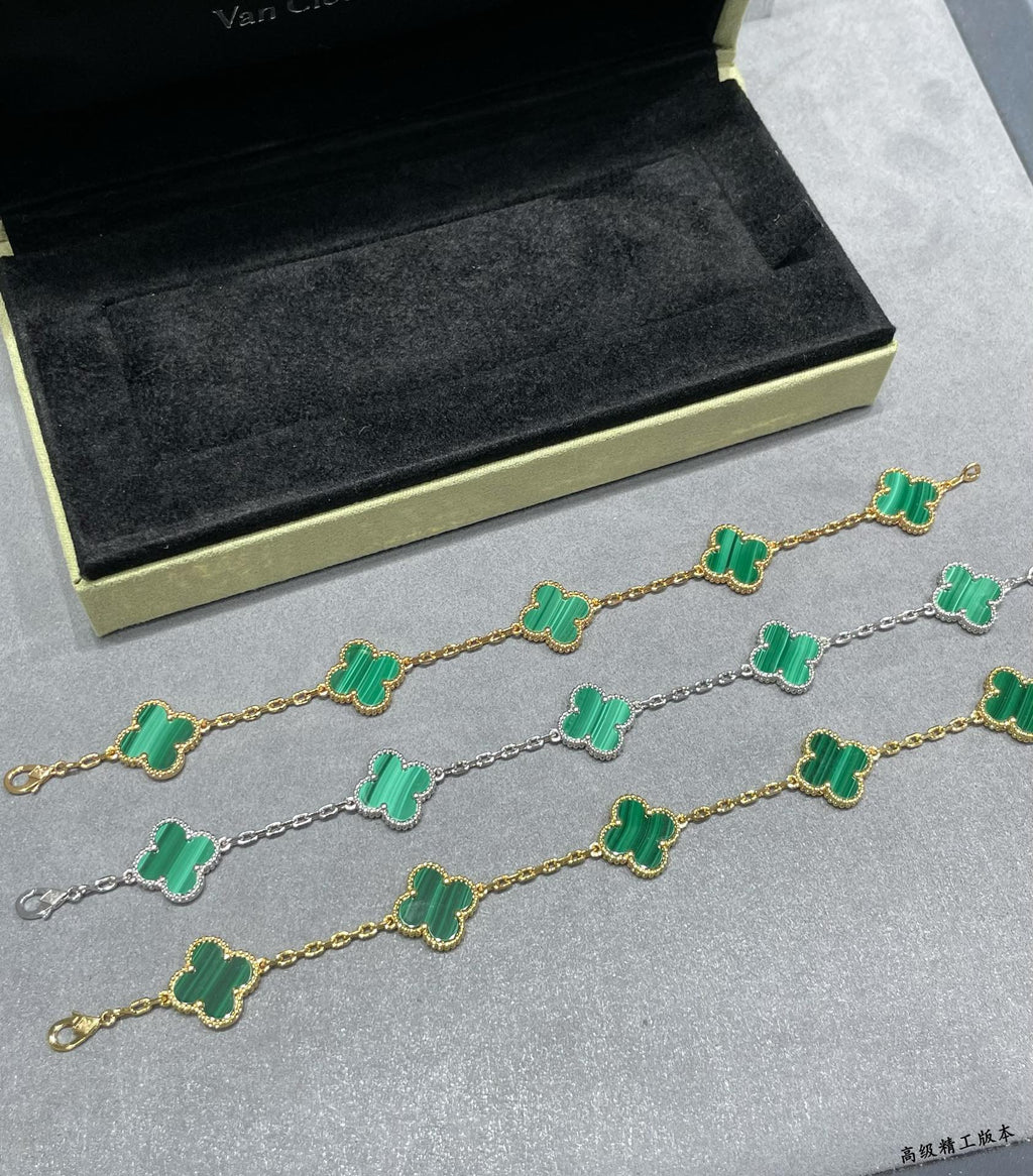 Four-Leaf Clover Stone Bracelet | Premium Quality|