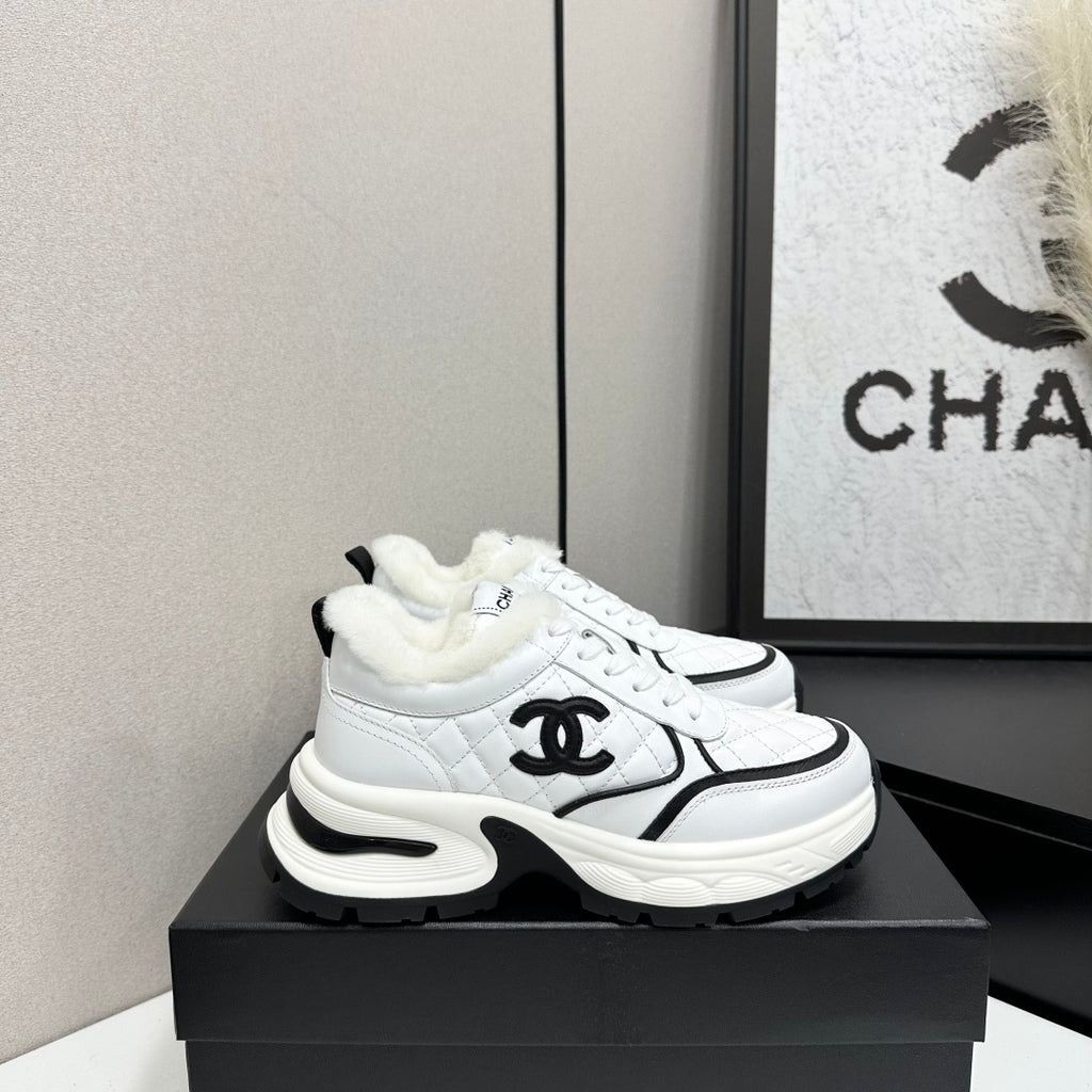 2026 Panda Sneaker