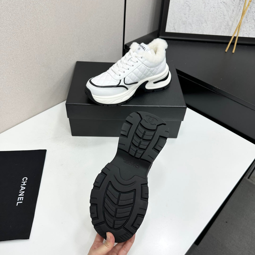 2026 Panda Sneaker