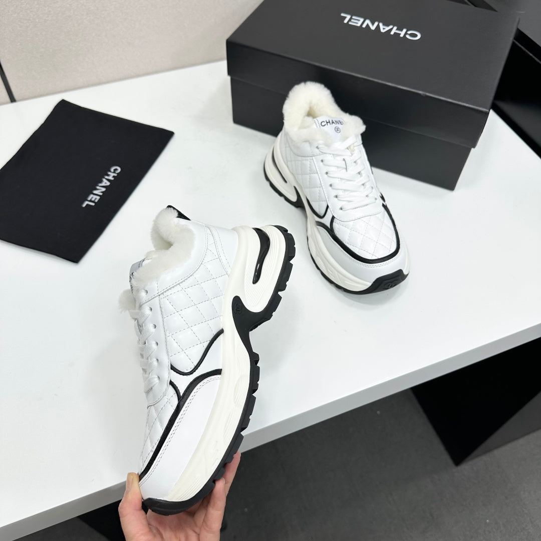 2026 Panda Sneaker