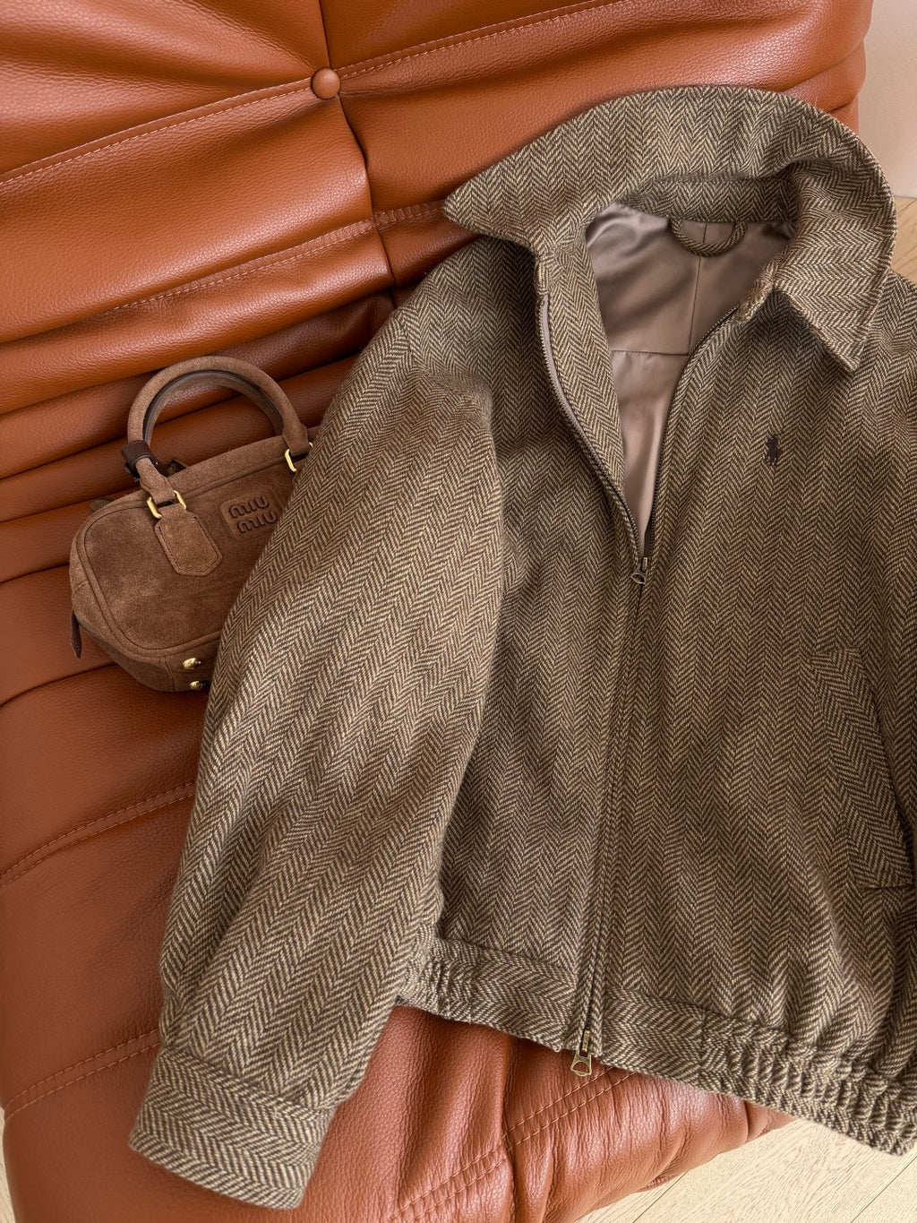 26 AW Pony Embroidered Herringbone Wool Jacket