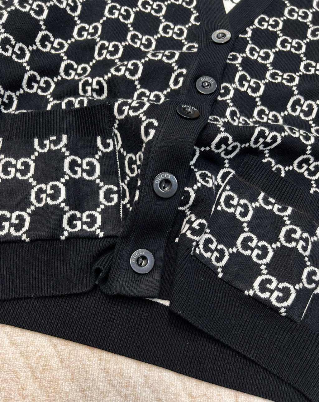 2025 Reversible Jacquard Cardigan [Top]