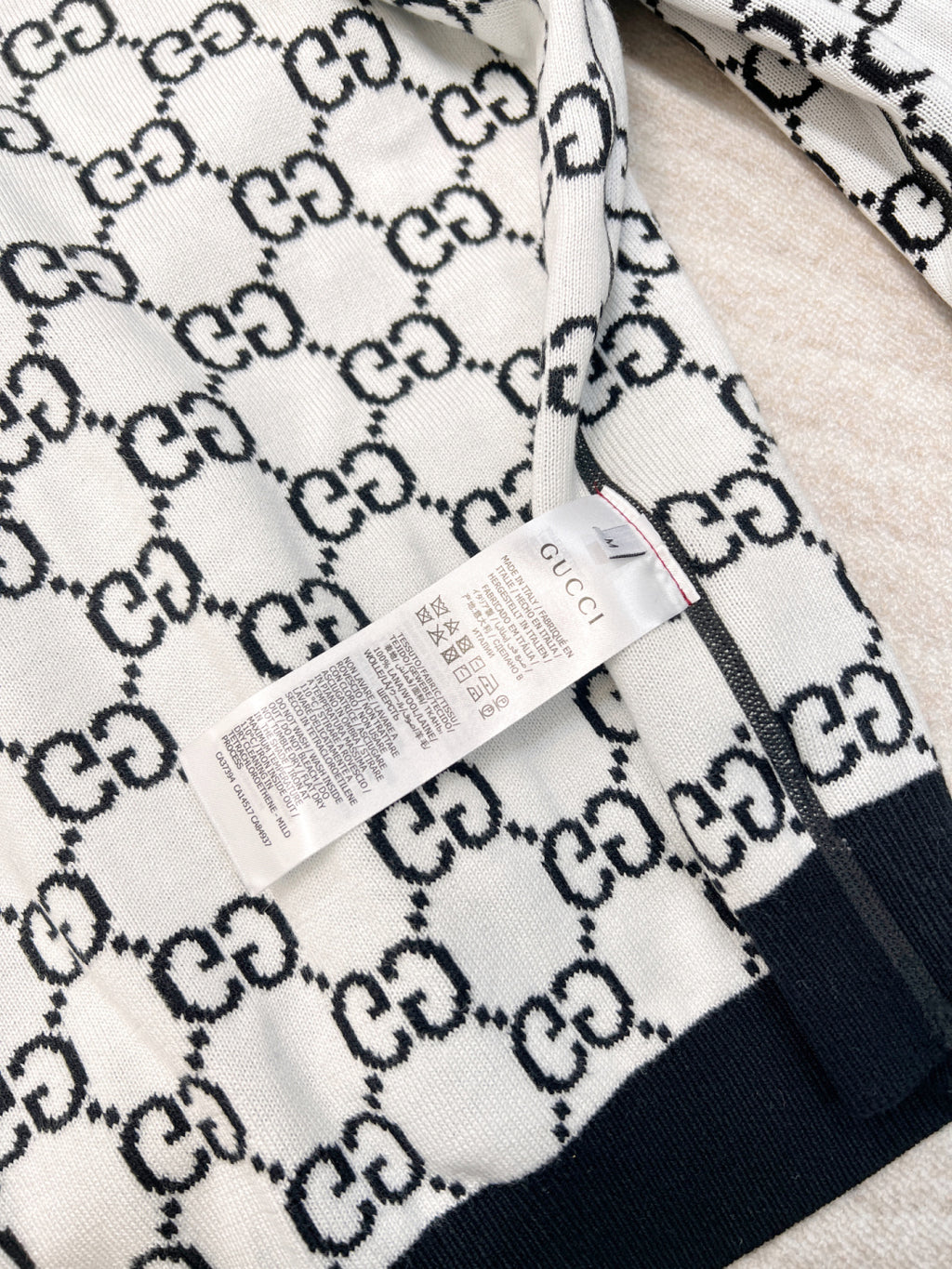2025 Reversible Jacquard Cardigan [Top]