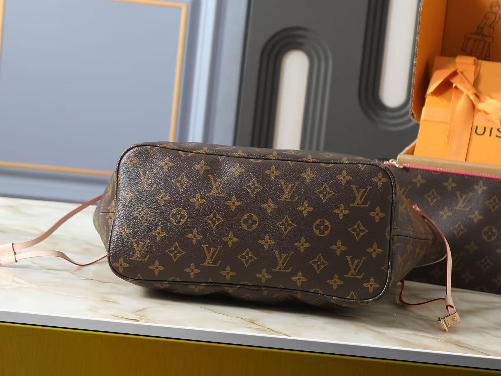 Neverfull MM | Monogram Canvas | Multiple Colorways