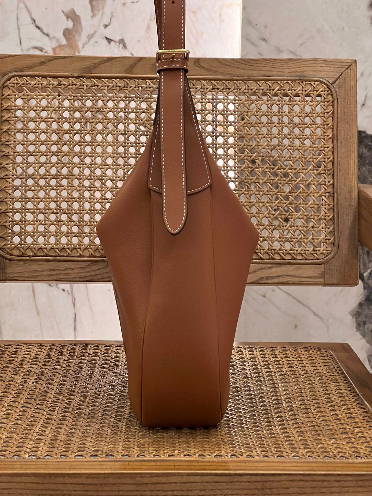 Ce*li*ne Cowhide Shoulder Bag