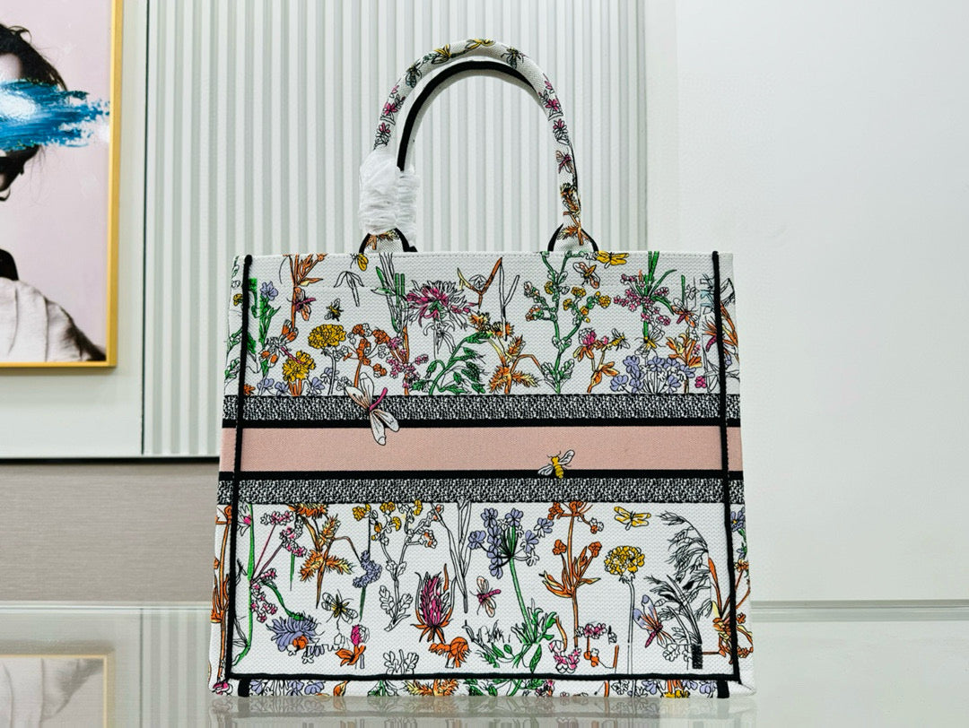 D Book Tote ( WHITE FLORAL)