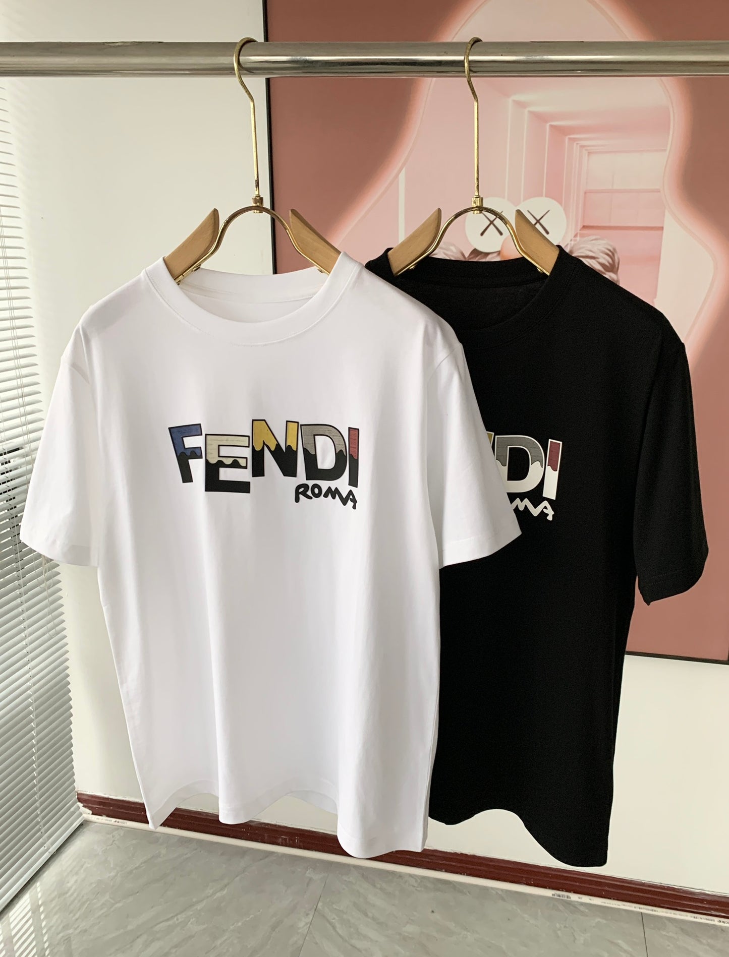 Fen* di Unisex Short Sleeve T-Shirt