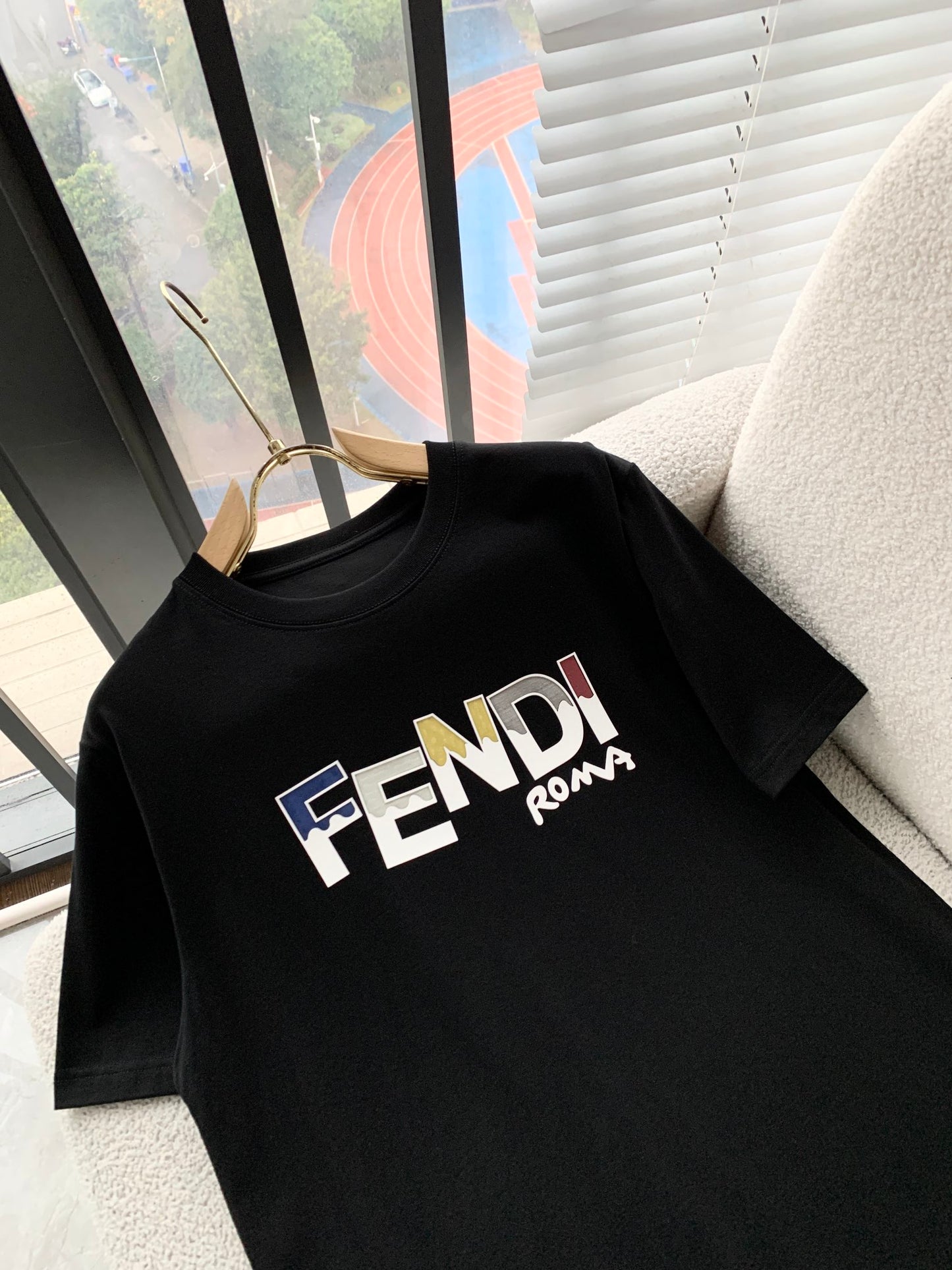 Fen* di Unisex Short Sleeve T-Shirt