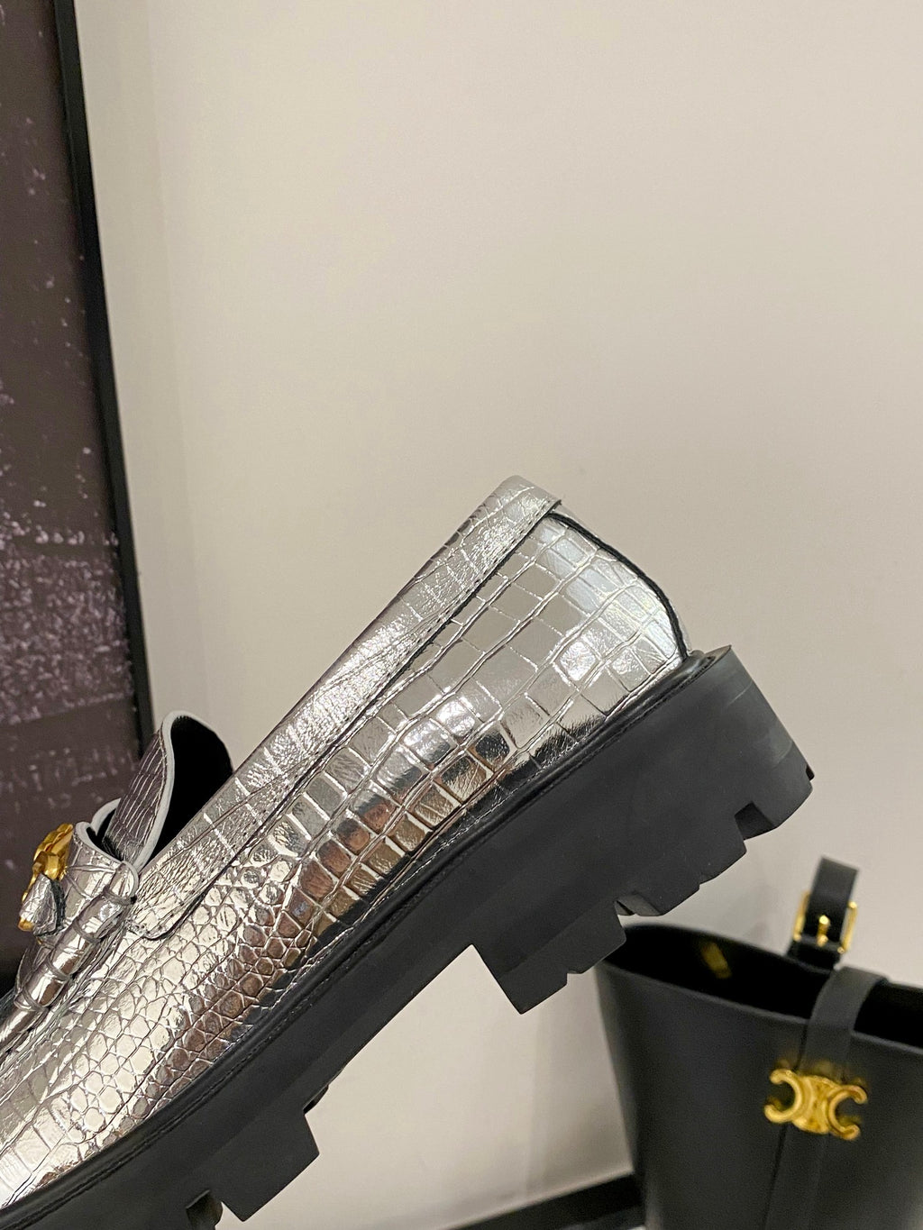 Elegant Thick-Soled Tassel Loafers