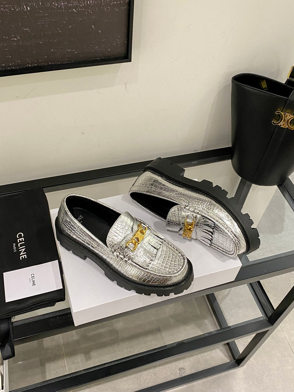 Elegant Thick-Soled Tassel Loafers