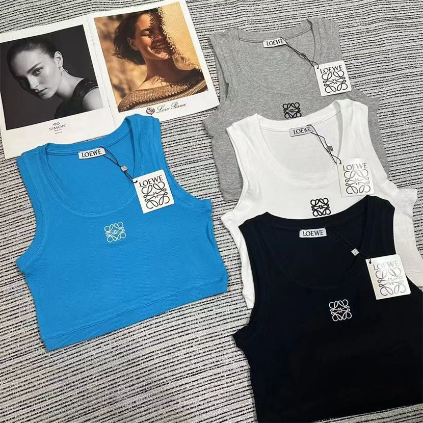 Slim Fit Ribbed Knit Tank Top – Summer 2025 Collection