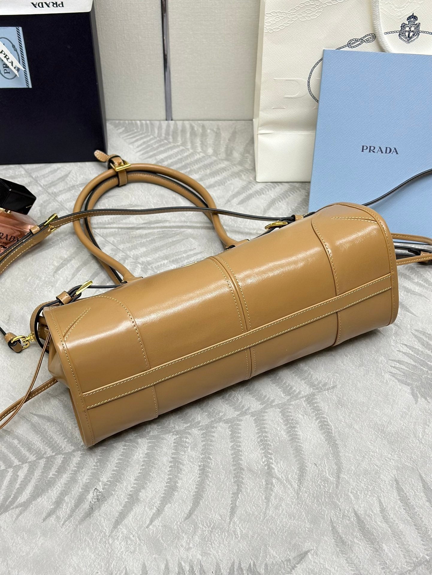 Soft Lux Vintage-Inspired Handbag [Premium Quality 🥇]
