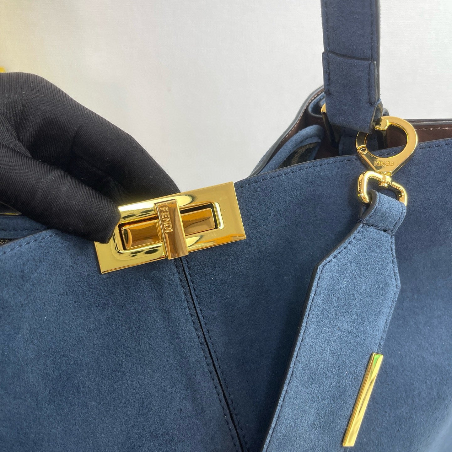 X-Lite Peekaboo Series Handbag