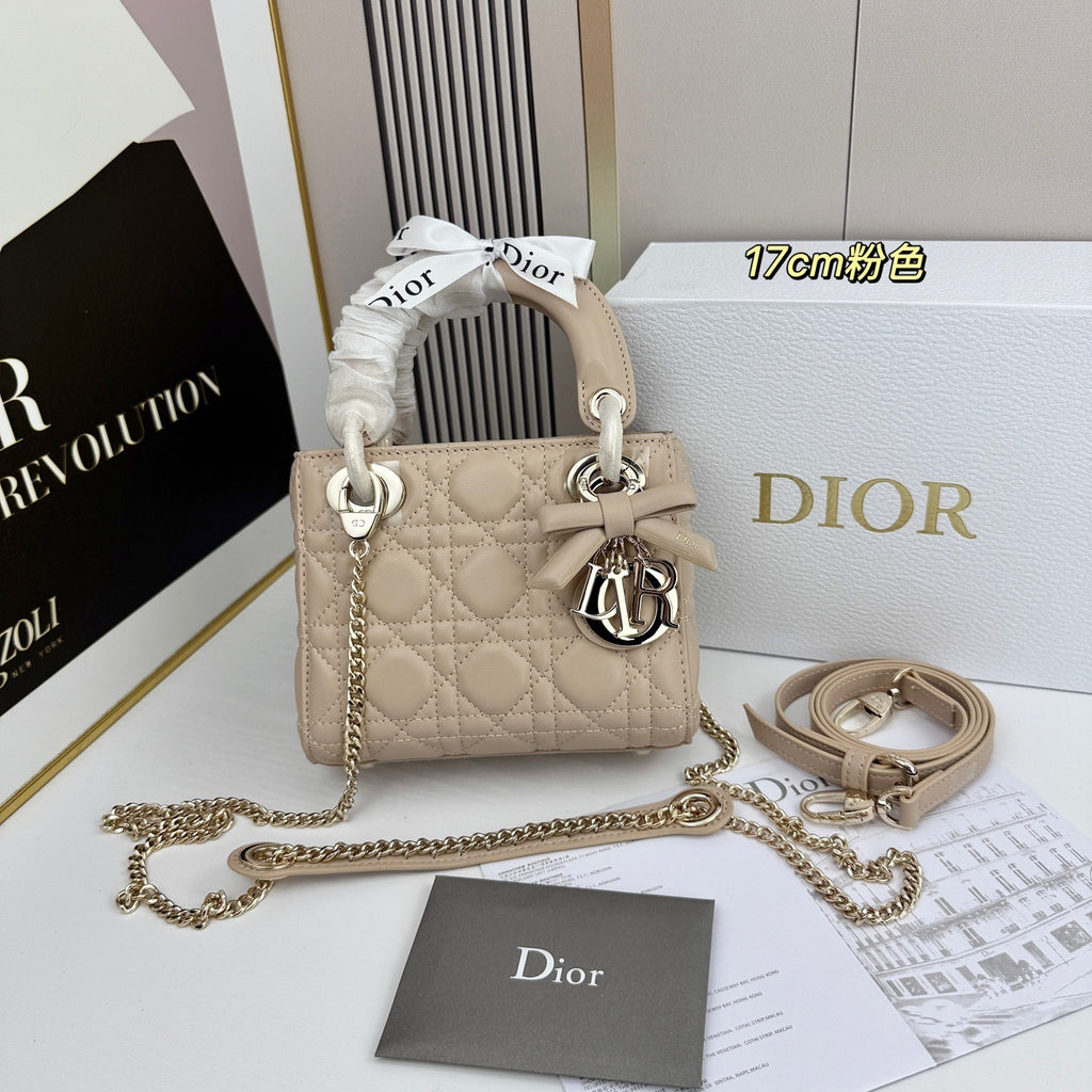 Classic Lady Bow Top-Handle Bag 26ss