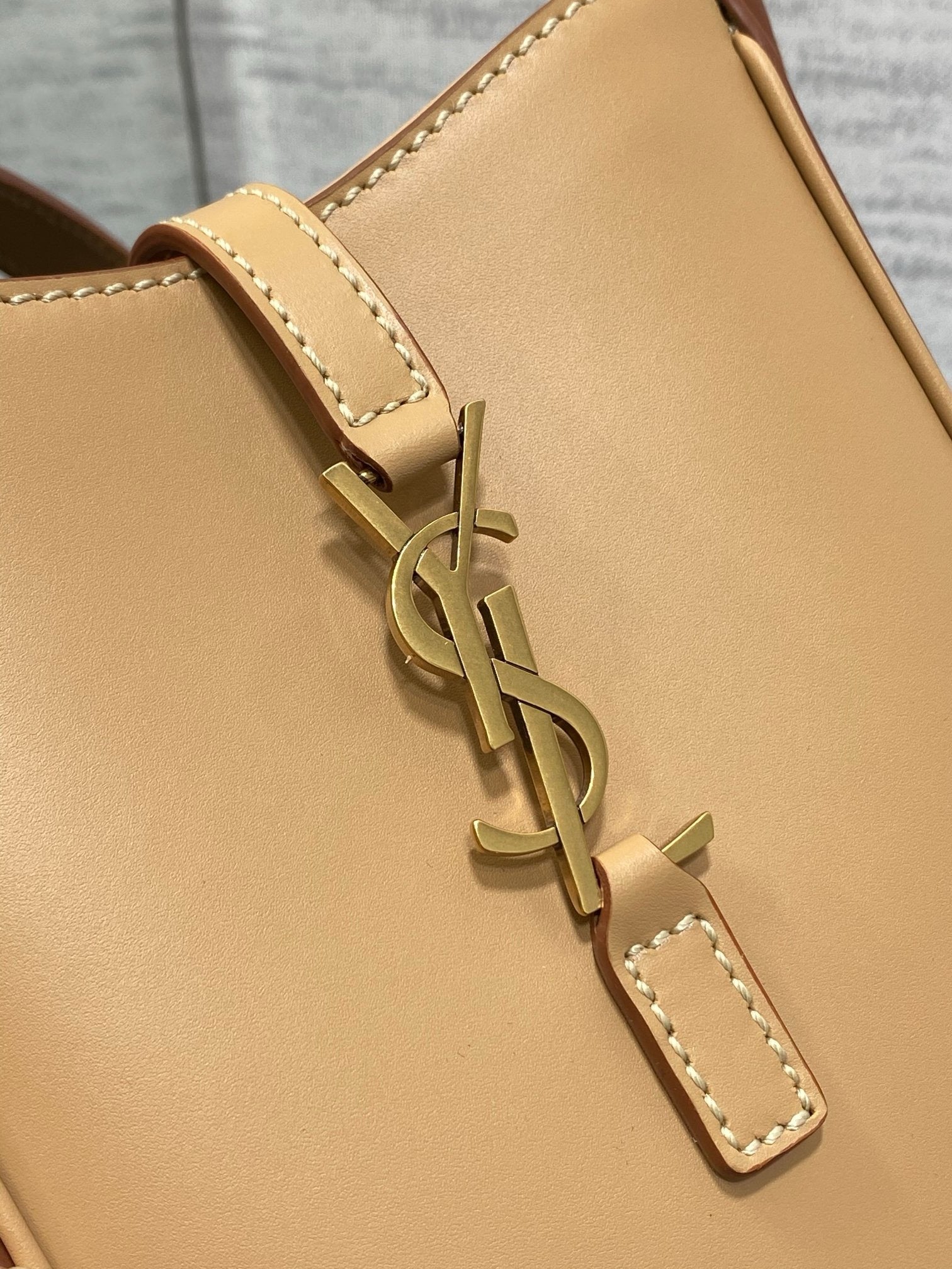 Chic Spring/Summer Tote - Minimalist Shoulder & Crossbody Style (Premium quality)