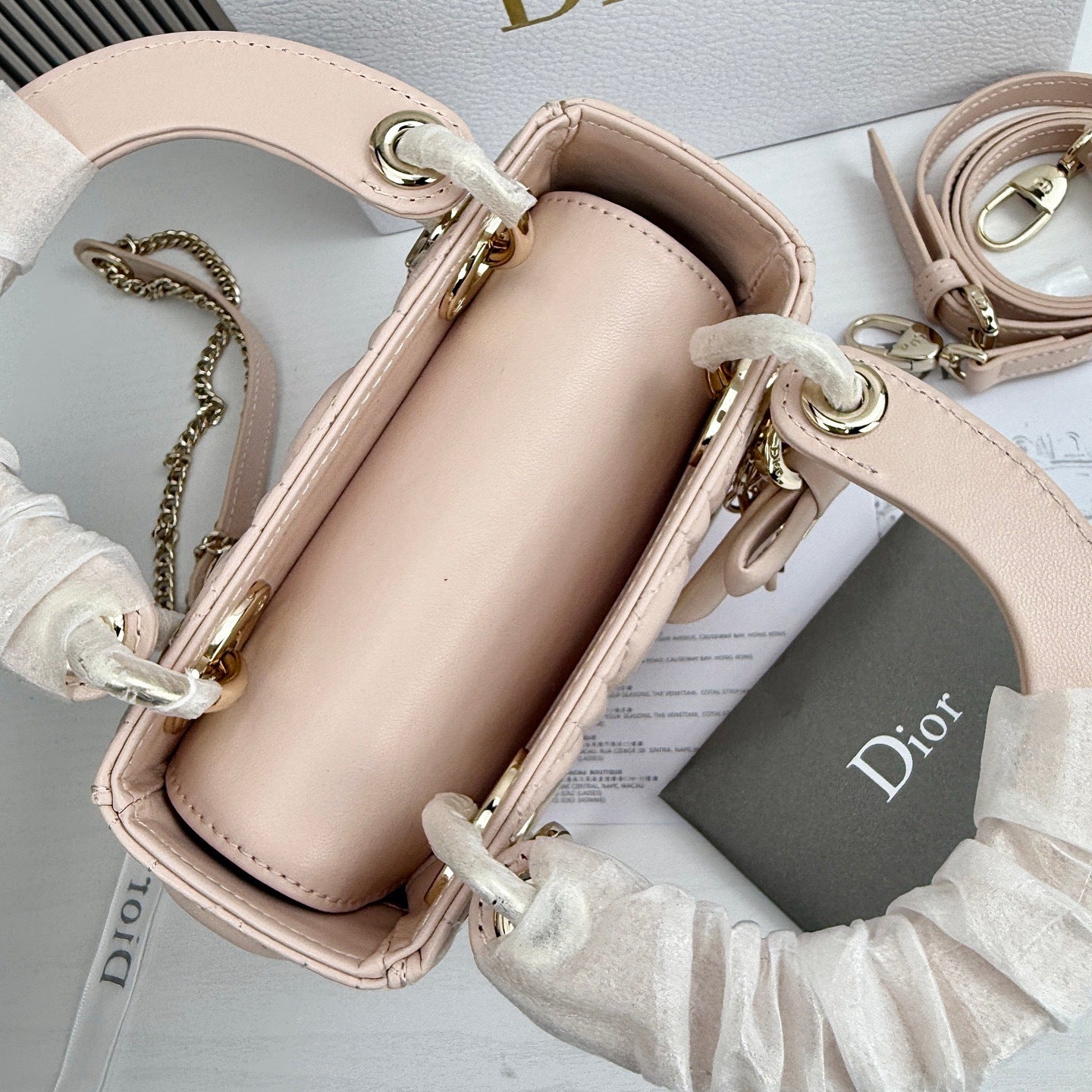 Classic Lady Bow Top-Handle Bag 26ss