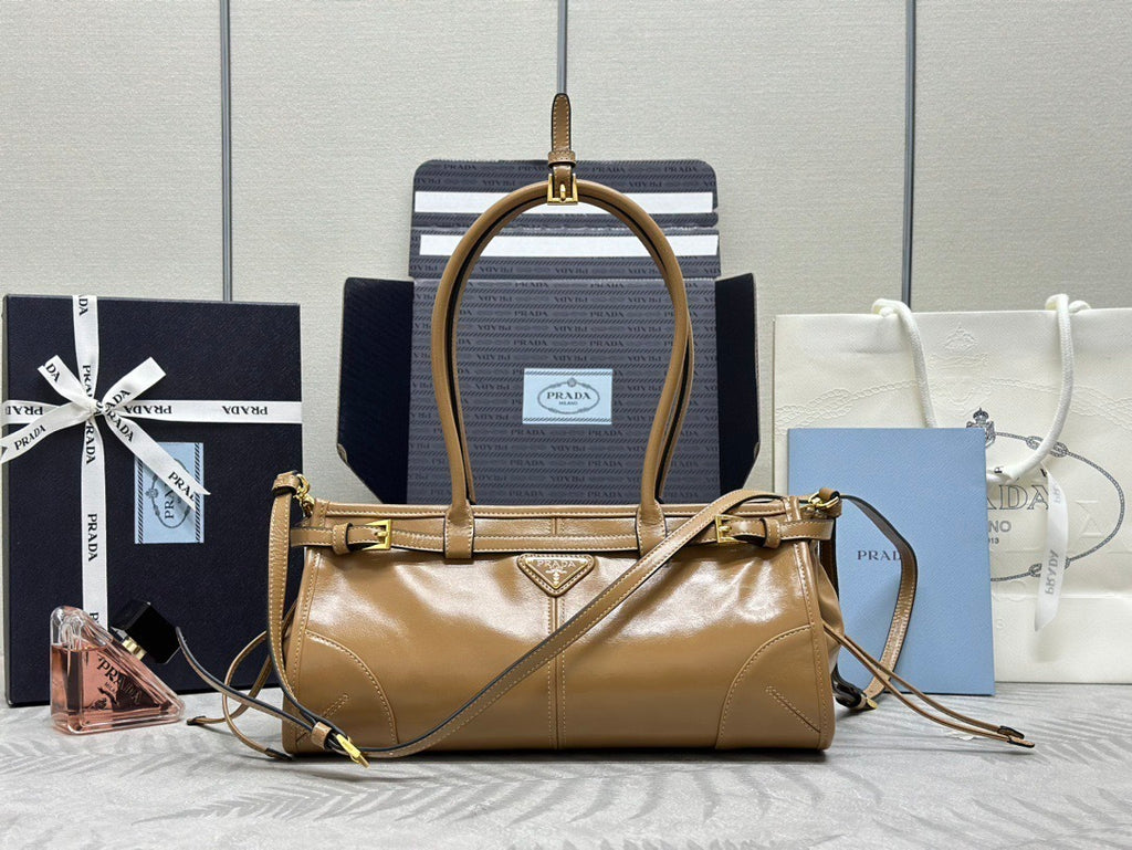 Soft Lux Vintage-Inspired Handbag [Premium Quality 🥇]