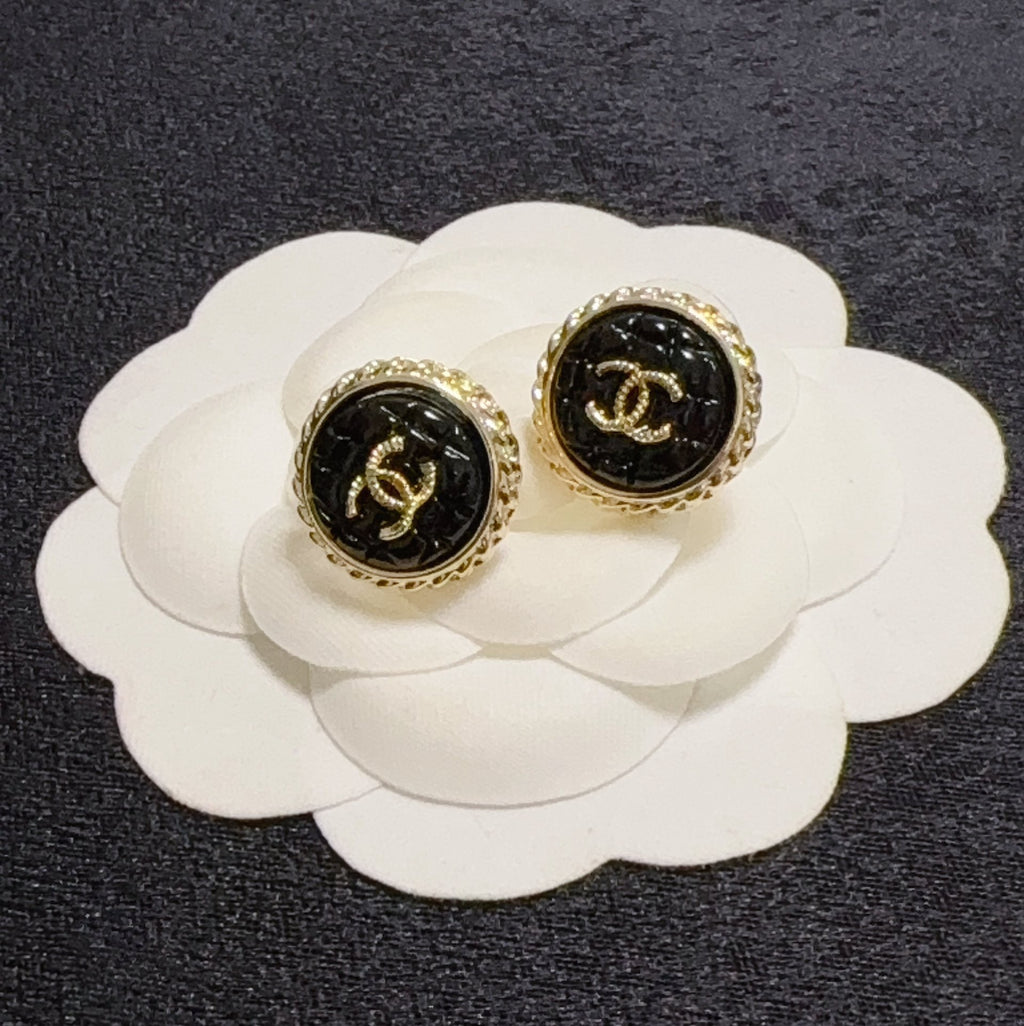 Diamond-Quilted Stud Earrings