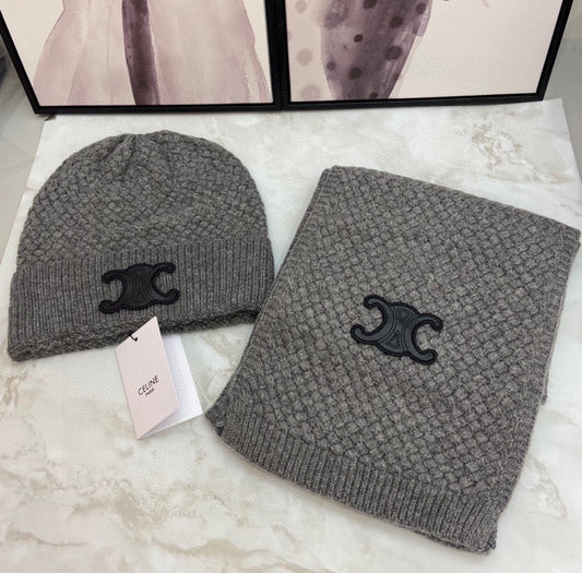 Ce*li*n cashmere hat and scarves