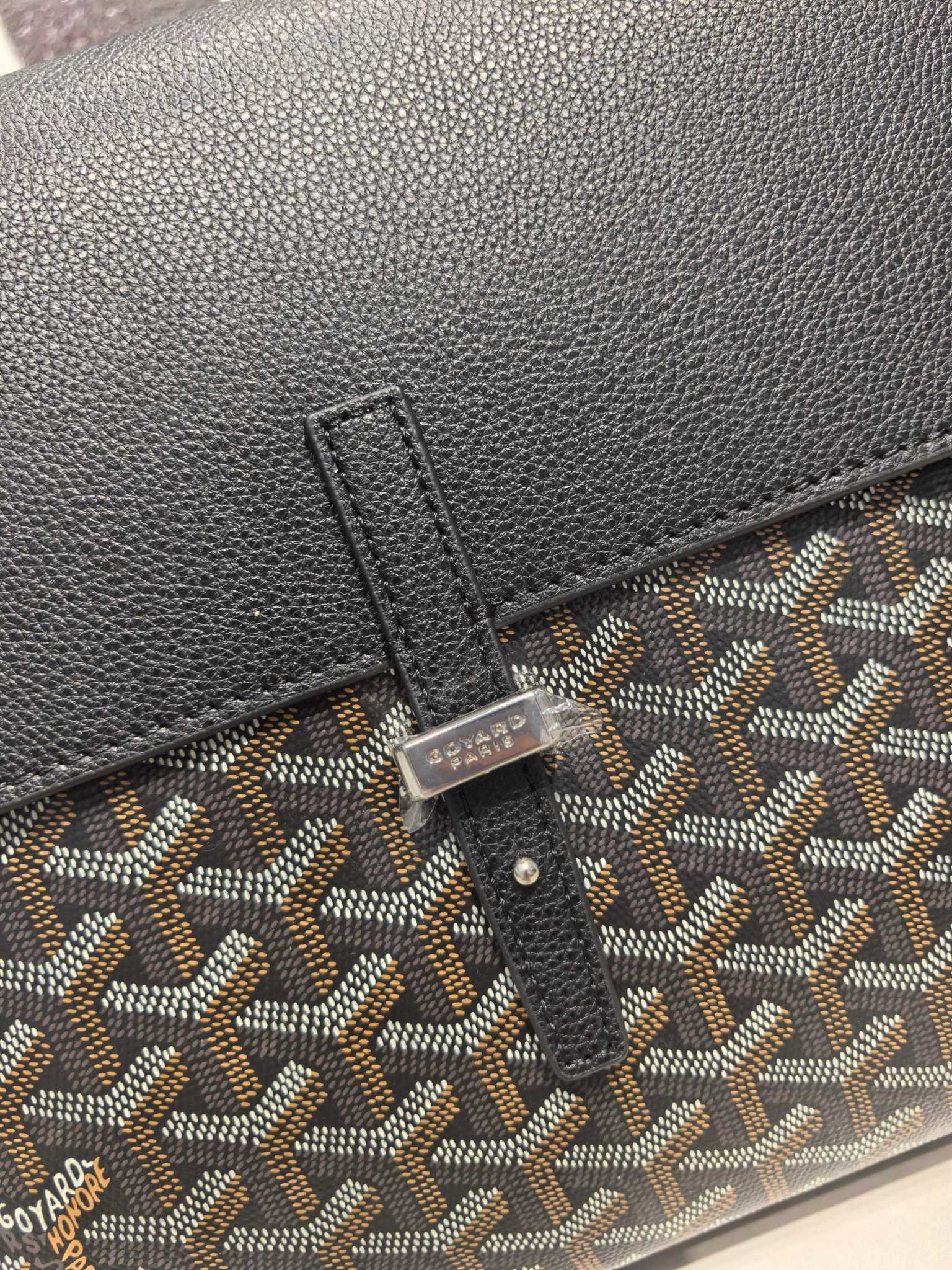 GOY Coursier Crossbody Messenger Bag