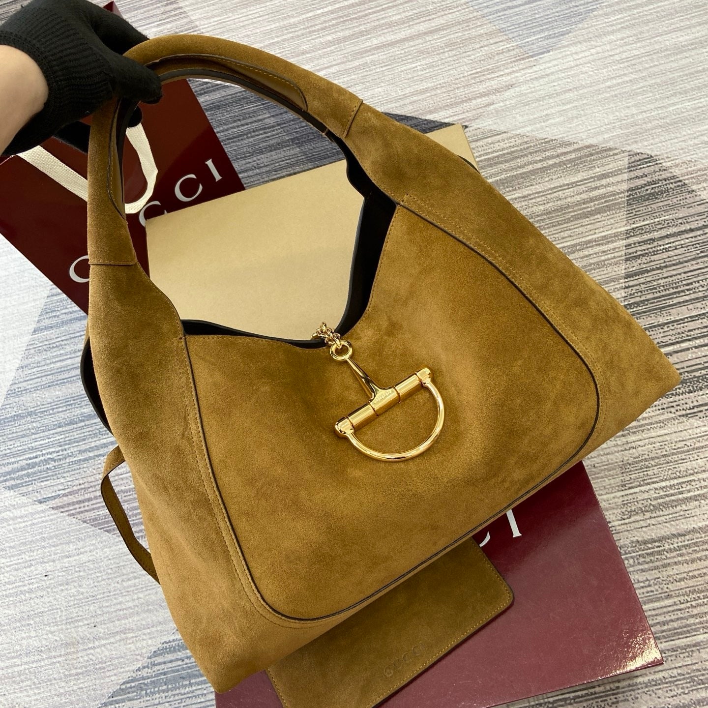 G Luxury Suede Tote Bag – Premium Craftsmanship