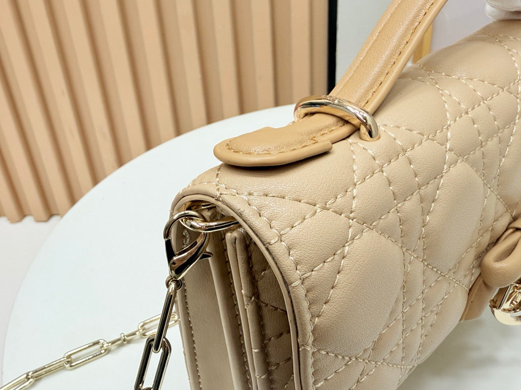 D Bow Top Handle Crossbody Bag