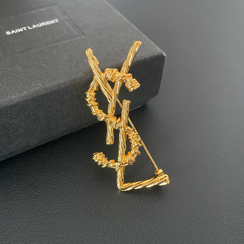 Y Gold Letter Brooch