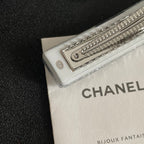 Elegant Double C Hair Clip – Timeless Accent