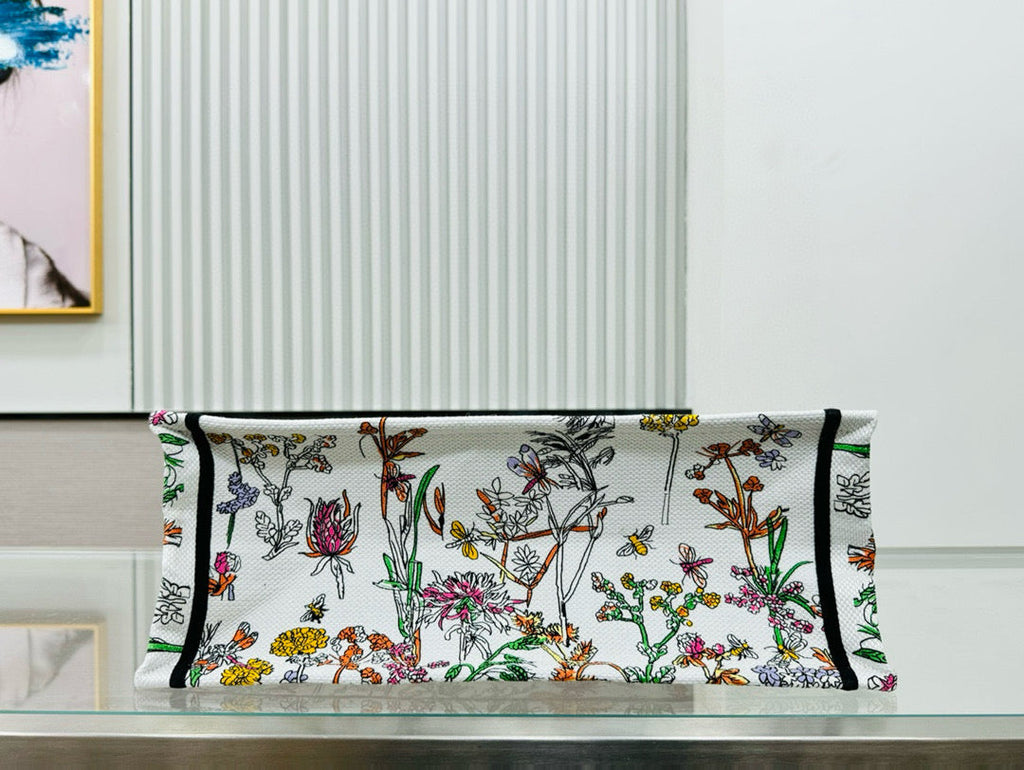 D Book Tote ( WHITE FLORAL)
