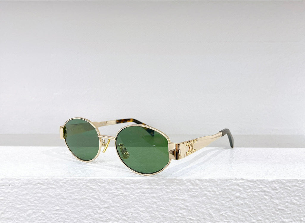 Stylish Sunglasses – Model CL40235U 🕶️