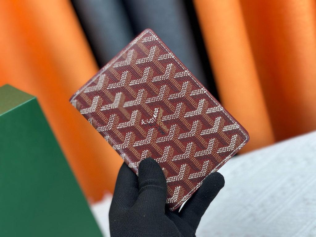 Premium Passport Holder – Timeless Travel Companion