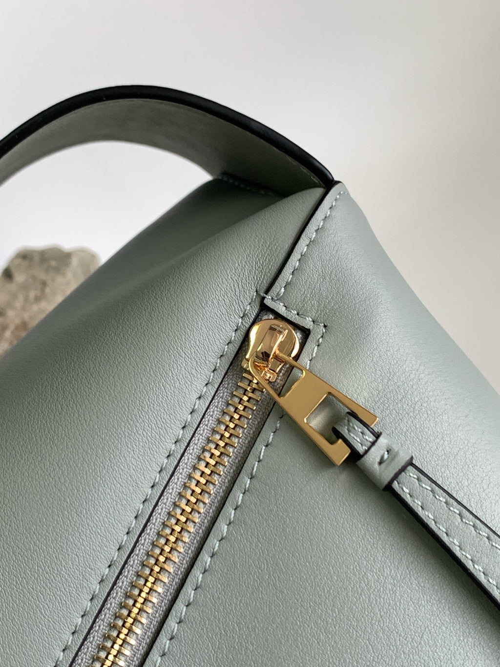 Premium Geometric Soft Leather Shoulder Bag – DSX