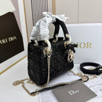 Classic Lady Bow Top-Handle Bag 26ss