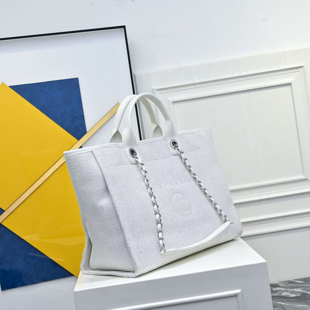 Luxury Canvas Tote (AS3257) – Limited Edition