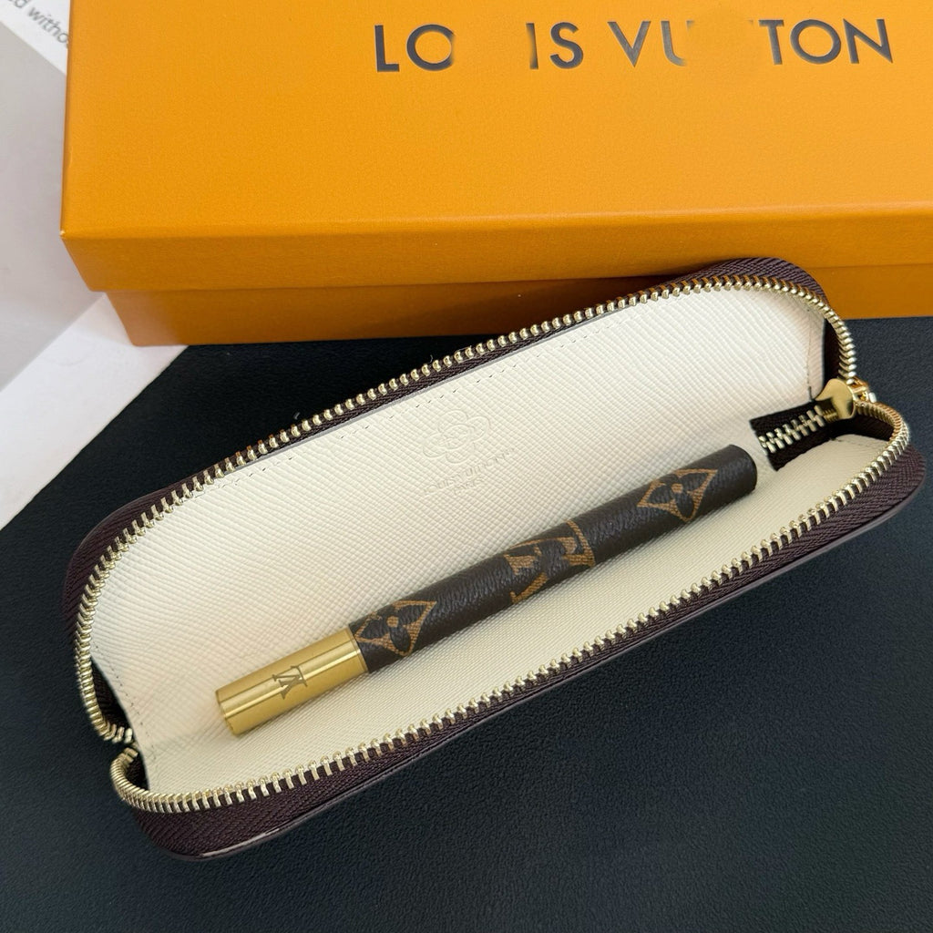 🎄 Holiday Edition – Charlotte Pencil Pouch