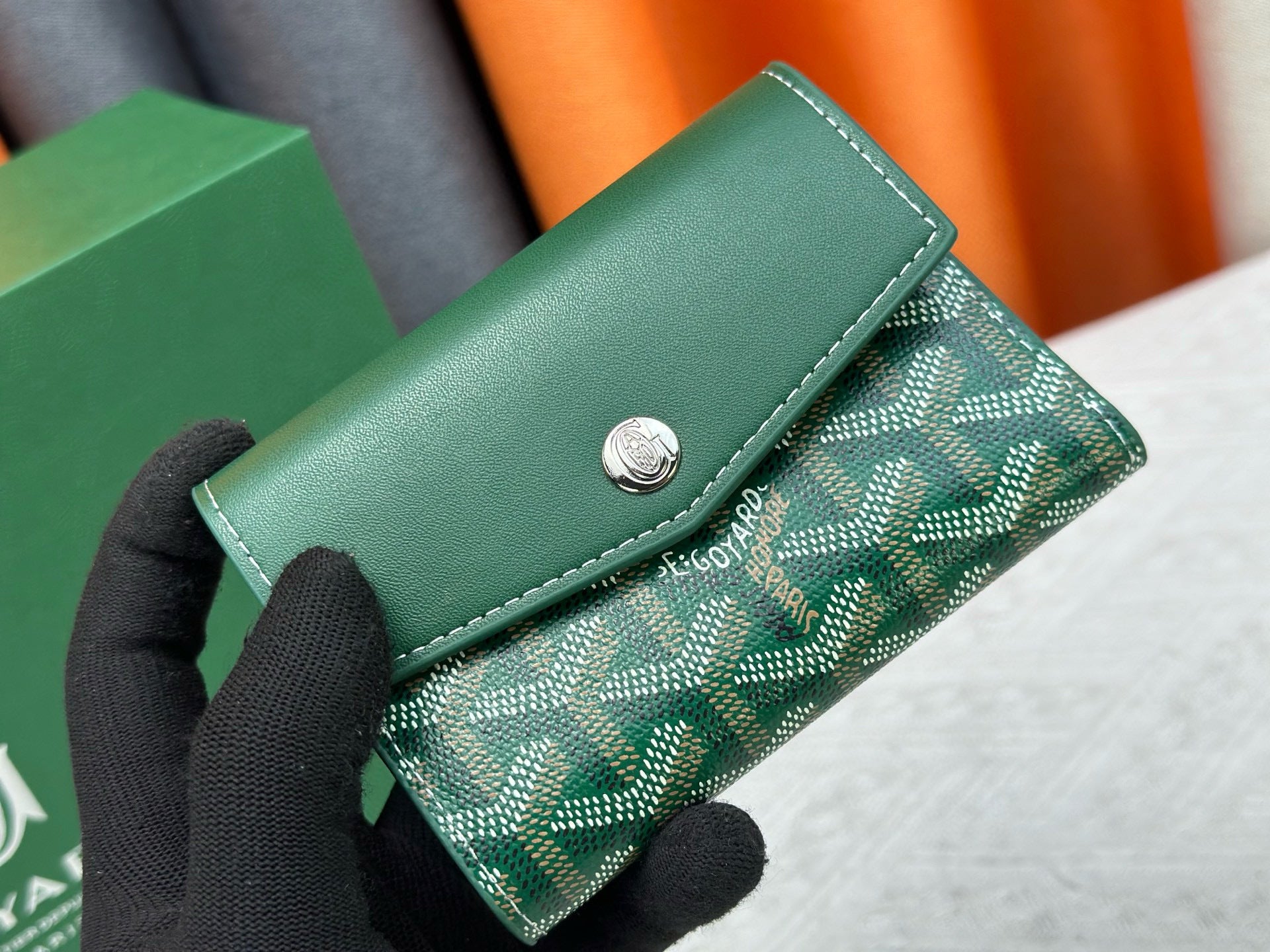 Classic Tri-Fold Wallet & Card Holder